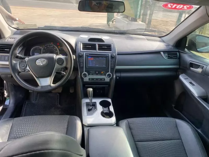 Toyota Camry   - 2014