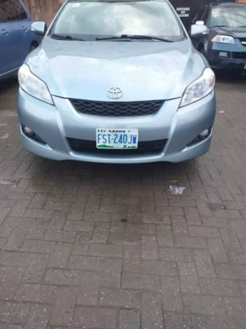 Toyota Corolla Matrix   - 2009