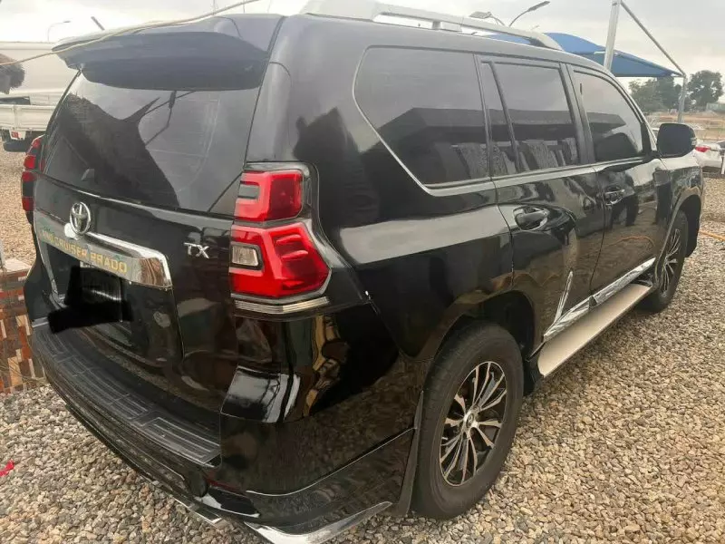 Toyota Land Cruiser Prado   - 2010