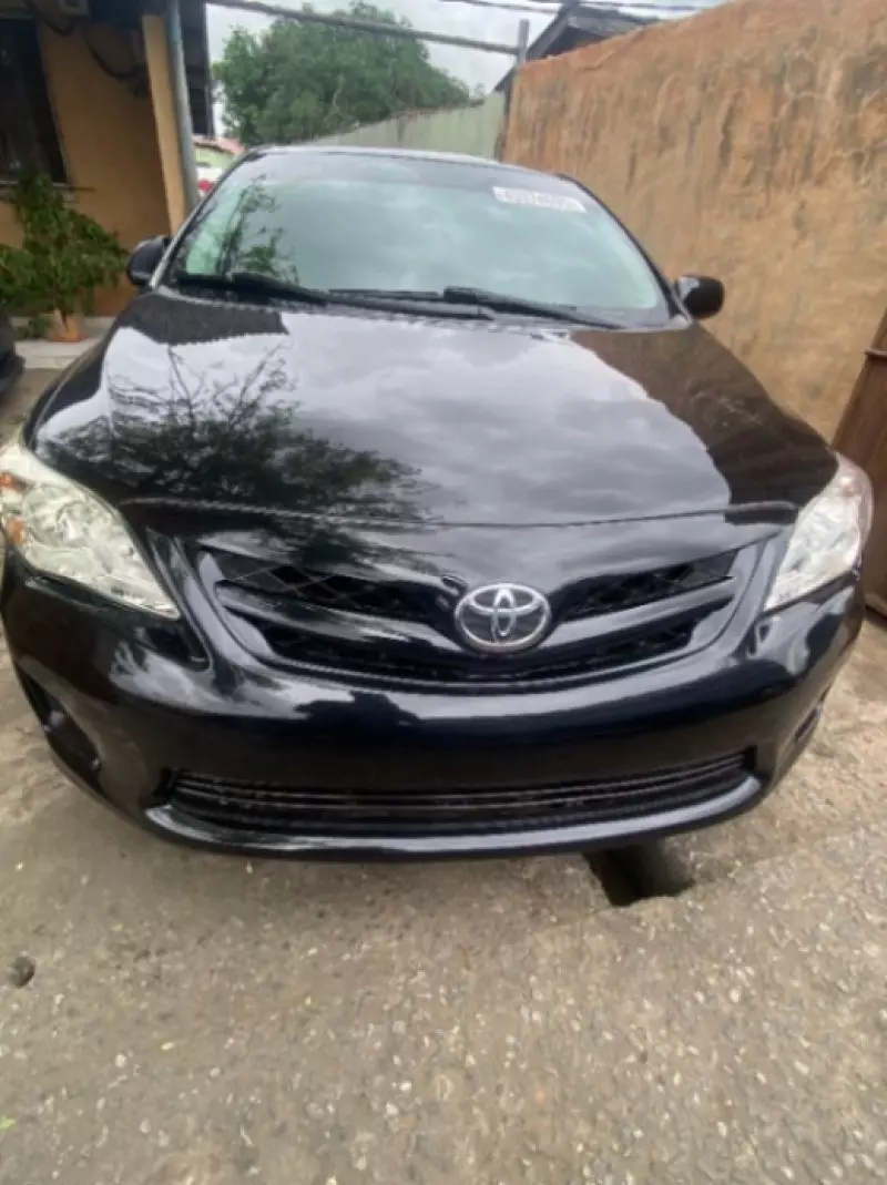 Toyota Corolla   - 2013