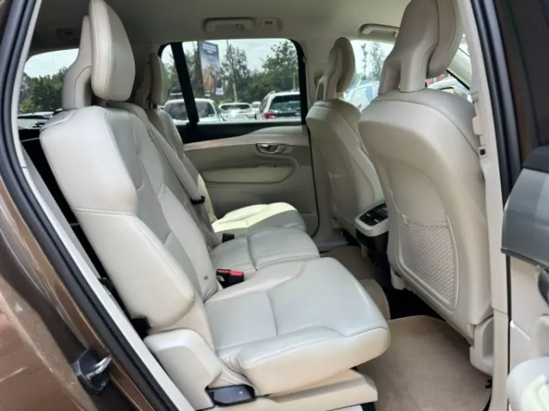 Volvo XC90   - 2018