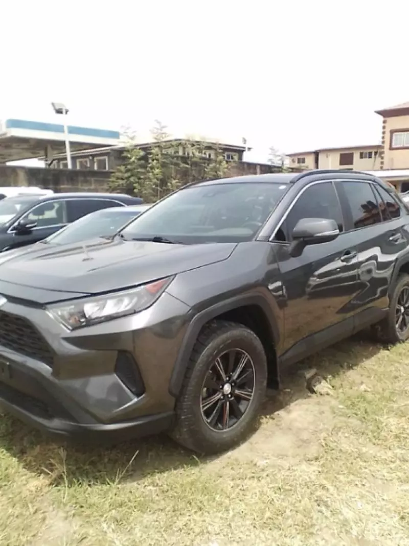 Toyota RAV4   - 2021