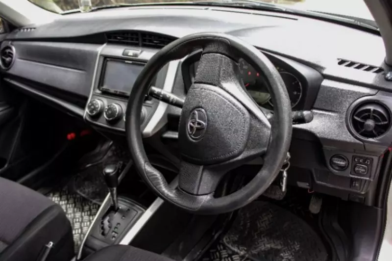 Toyota Fielder    -