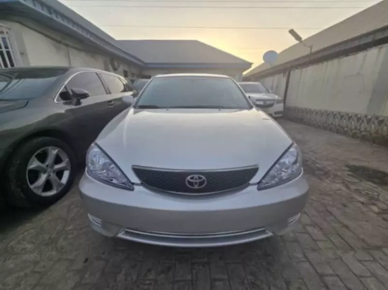 Toyota camry   - 2006