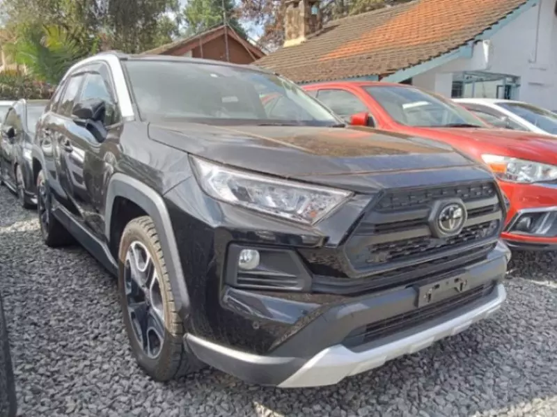 Toyota RAV4   - 2018