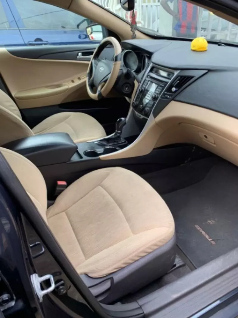 Hyundai Sonata - 2011