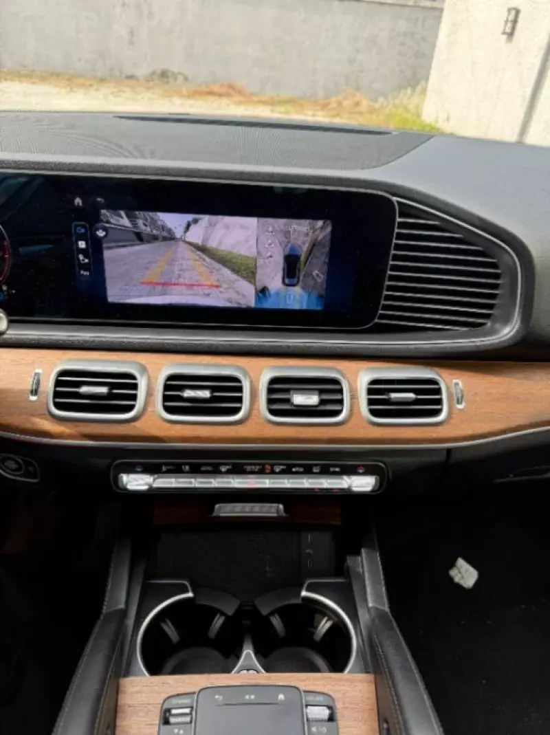 Mercedes-Benz GLE-Class - 2025