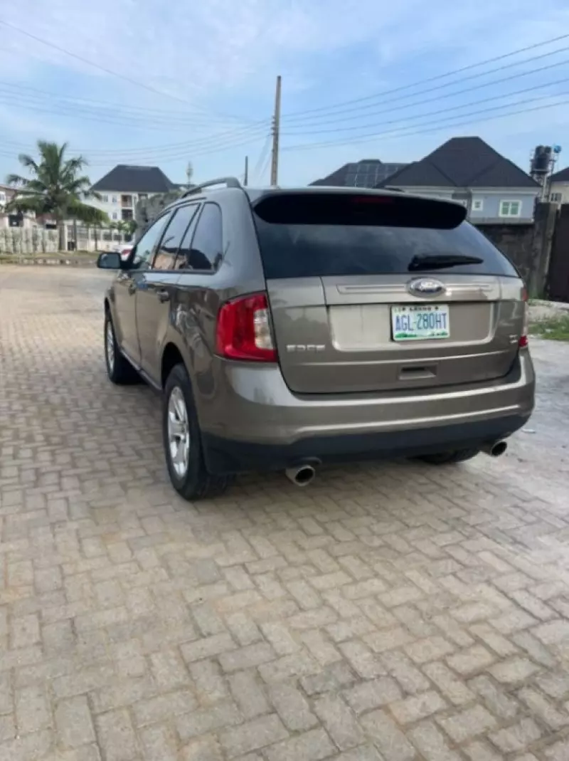 Ford Edge   - 2013