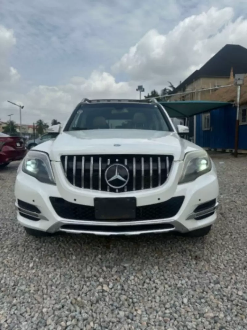 Mercedes-Benz GLK 350   - 2012