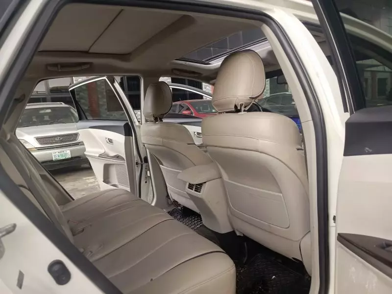 Toyota Venza   - 2012