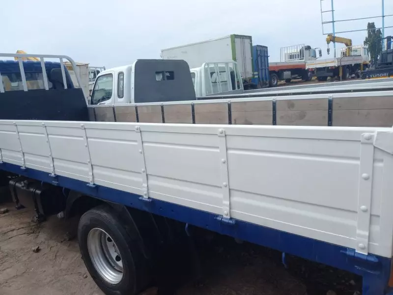 Hyundai Mighty   - 2004