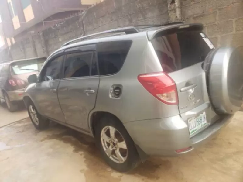 Toyota RAV4   - 2008