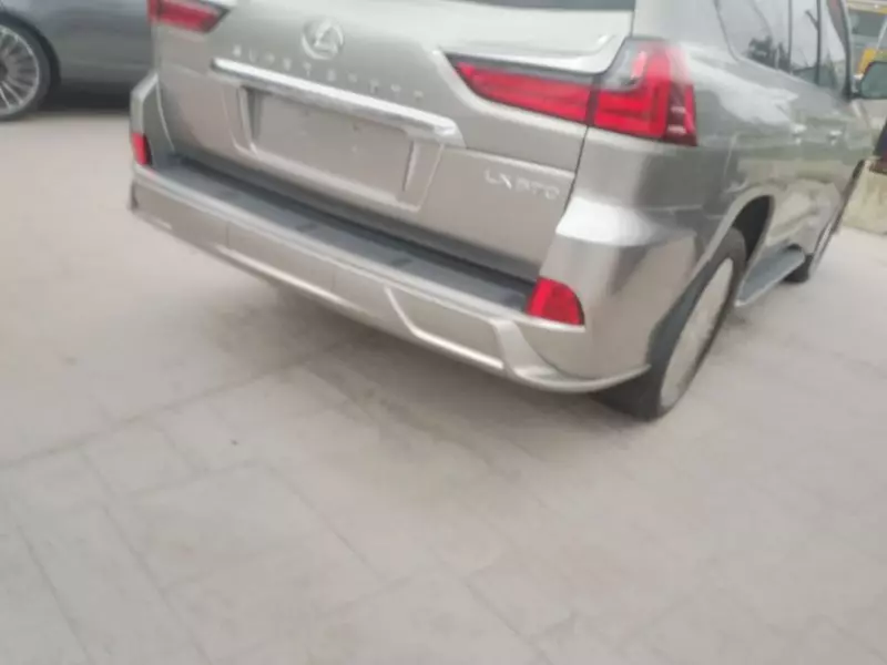 Lexus LX 570   - 2019