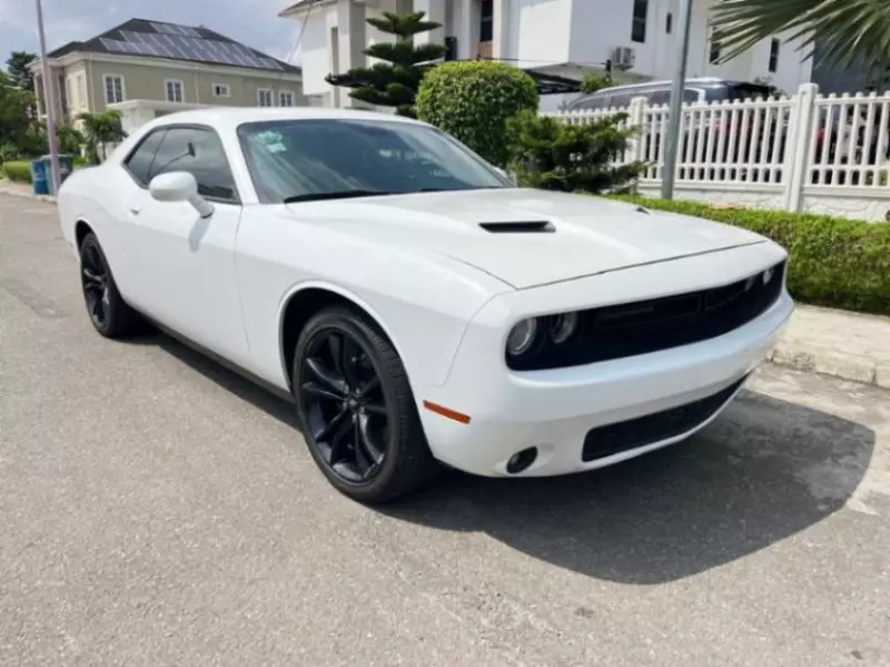 Dodge Challenger   - 2018