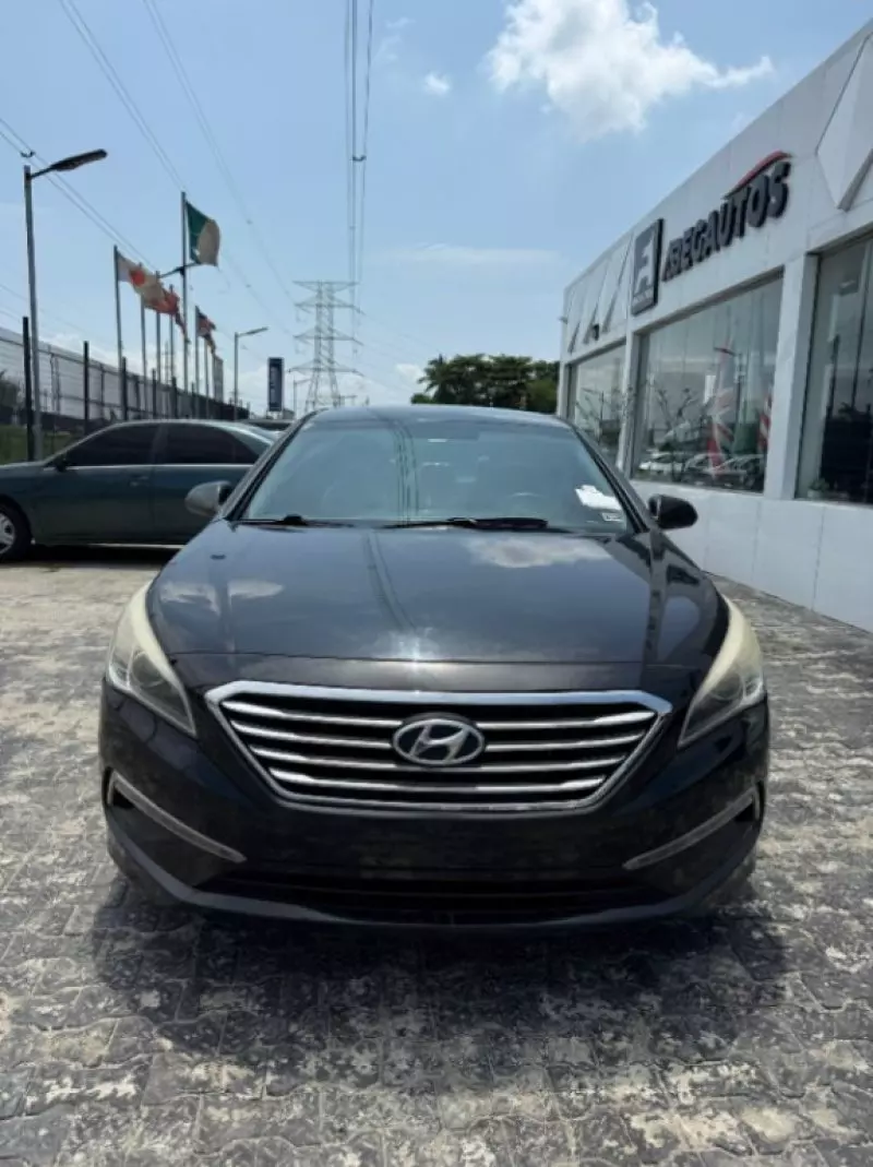 Hyundai Sonata   - 2015