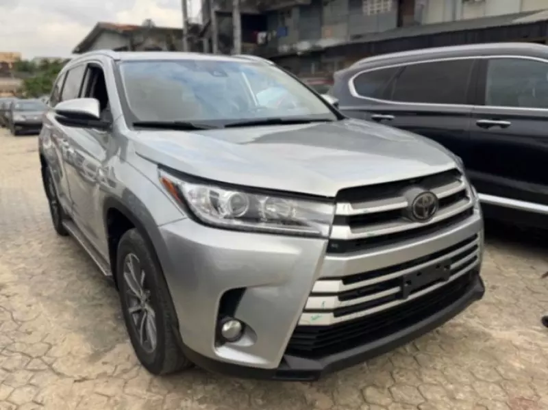 Toyota Highlander   - 2018