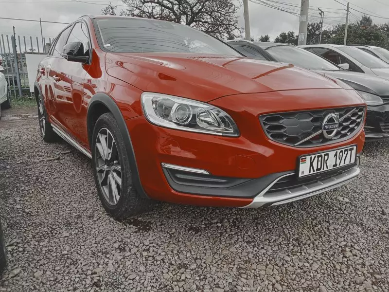 Volvo V60   - 2017