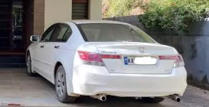 Honda Accord   - 2010