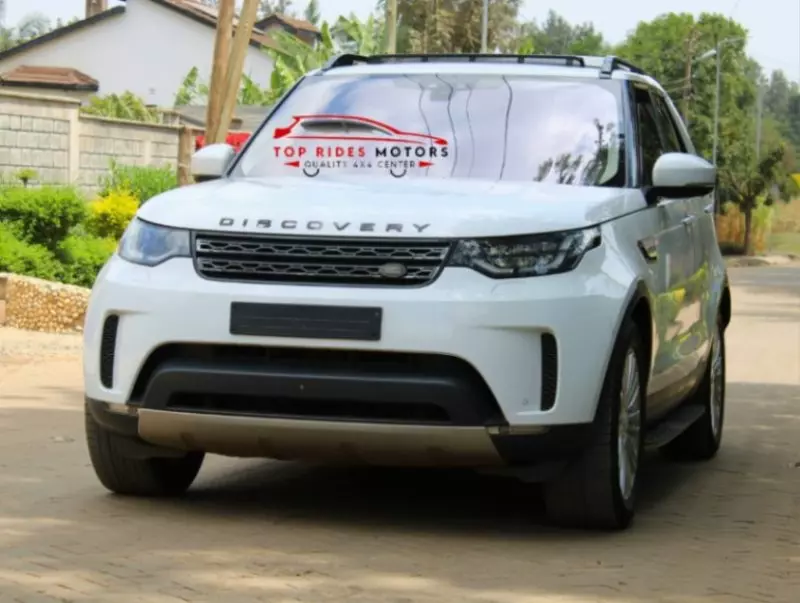 Land Rover Discovery   - 2017