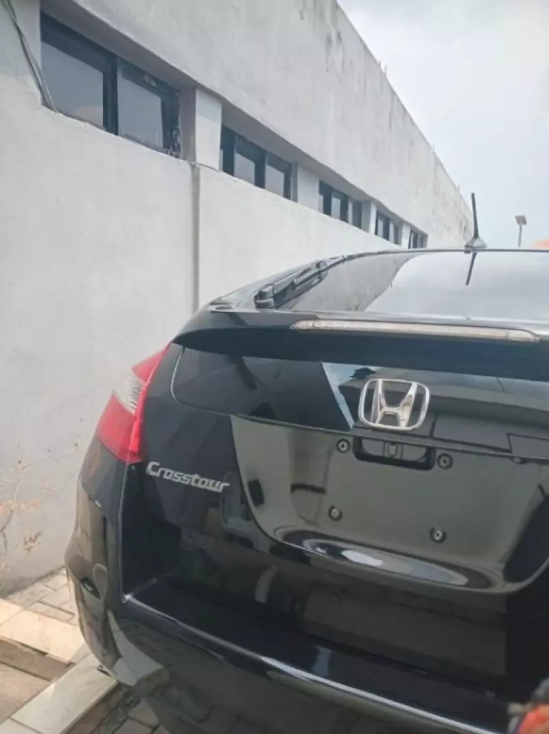 Honda Crosstour   - 2012