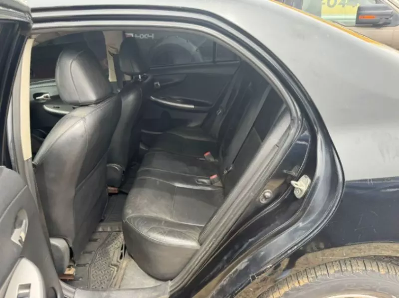 Toyota Corolla   - 2009