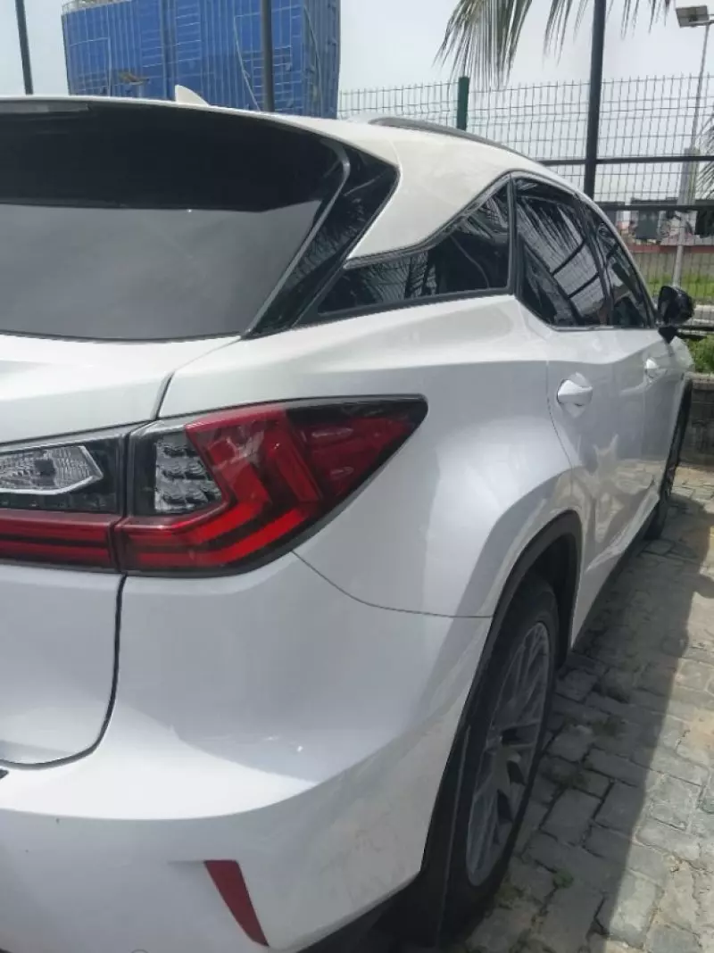 Lexus RX   - 2016