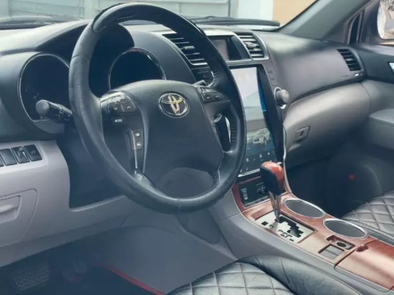 Toyota Highlander   - 2008