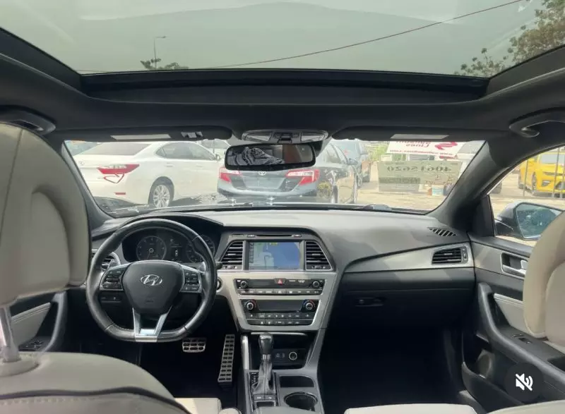 Hyundai Sonata   - 2015