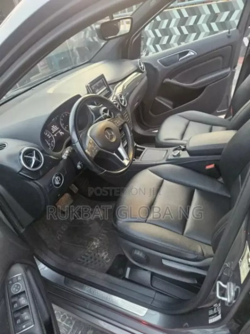 Mercedes-Benz B 250   - 2013