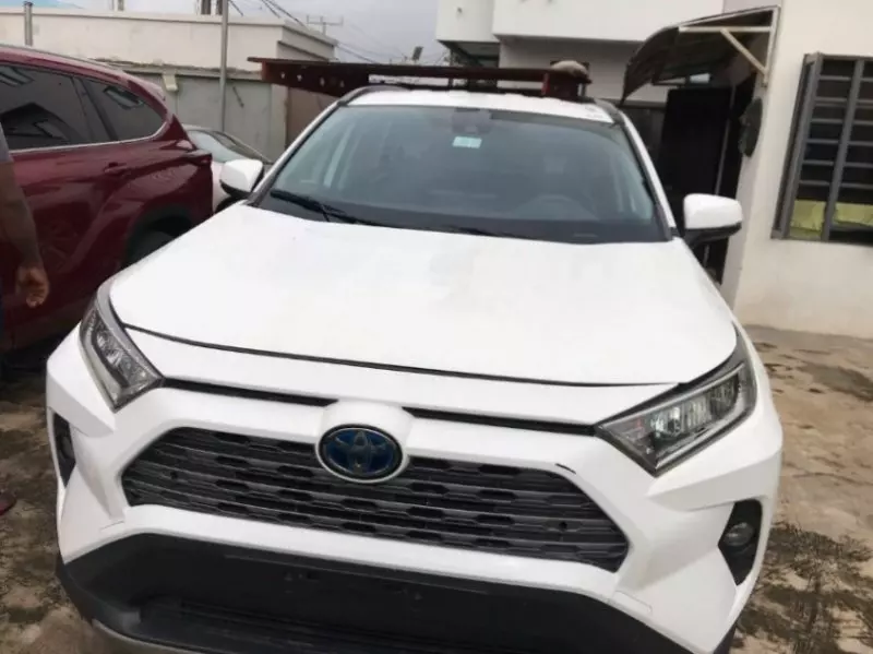 Toyota RAV4   - 2021