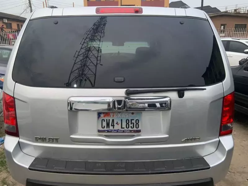 Honda Pilot   - 2011