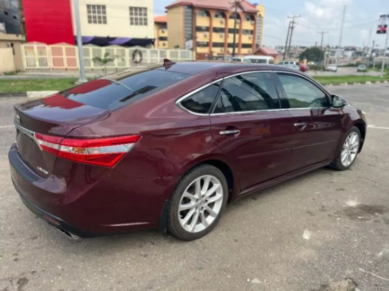 Toyota Avalon