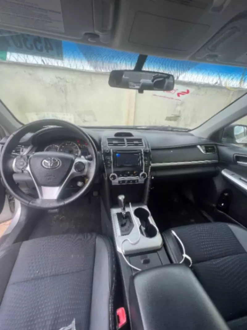 Toyota Camry   - 2012
