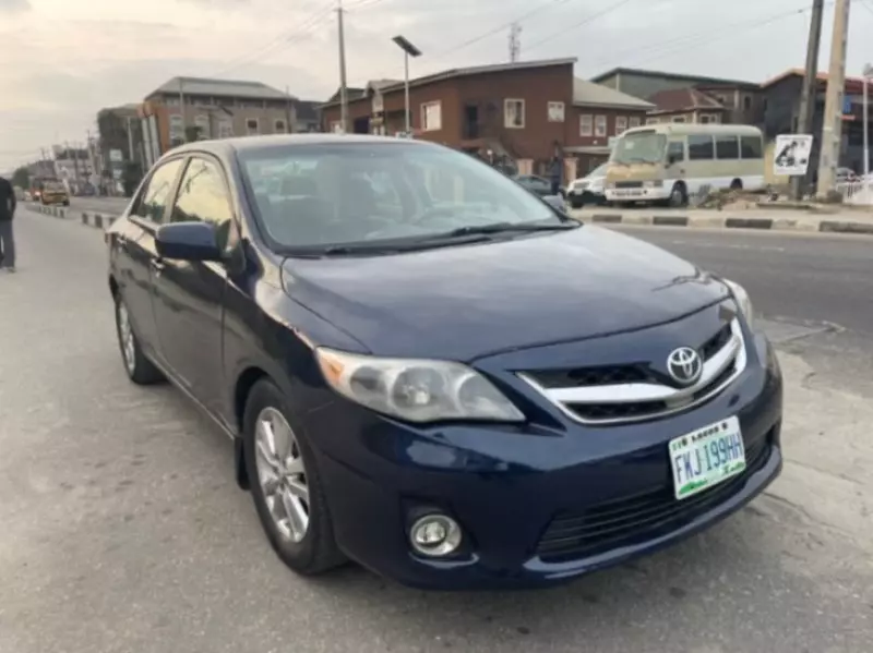 Toyota Corolla   - 2013