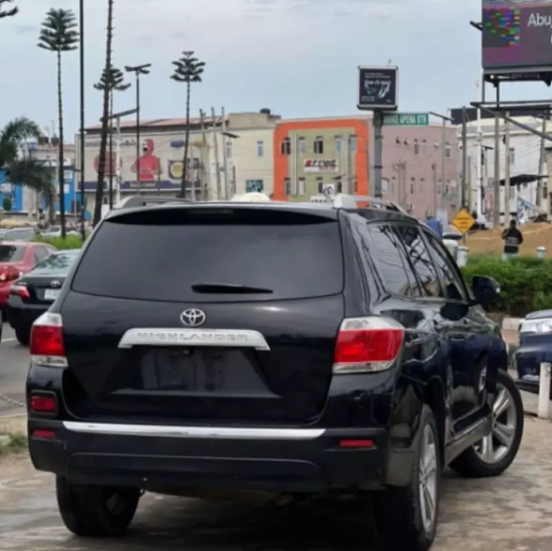 Toyota Highlander   - 2008