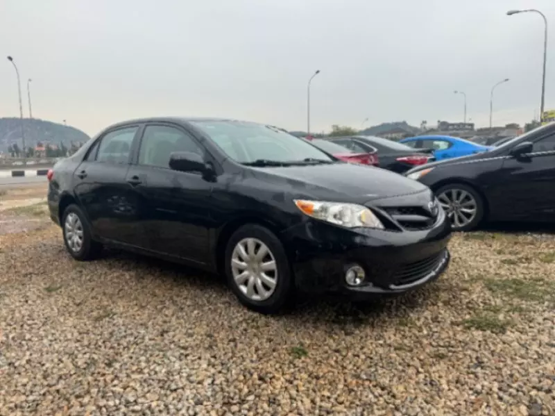 Toyota Corolla   - 2012