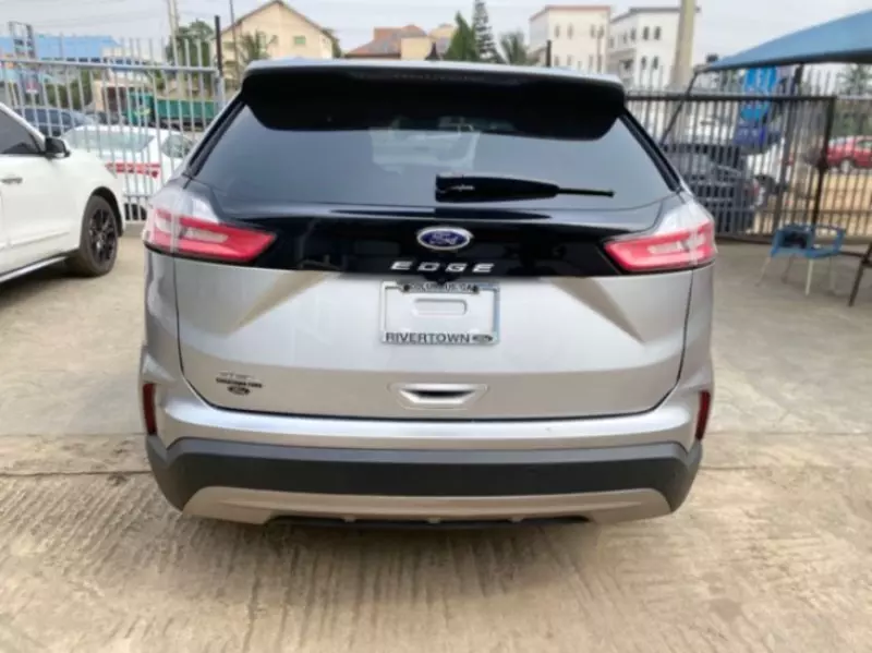 Ford Edge   - 2022