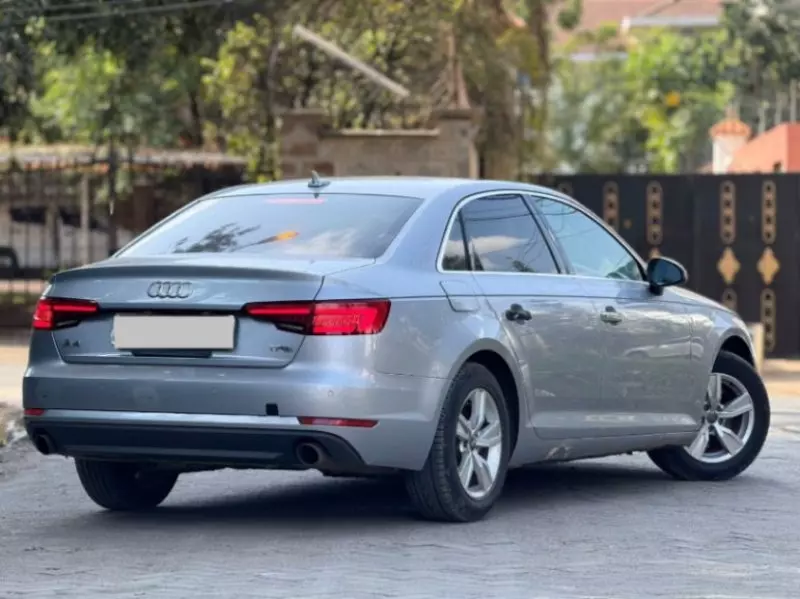 Audi A4   - 2016