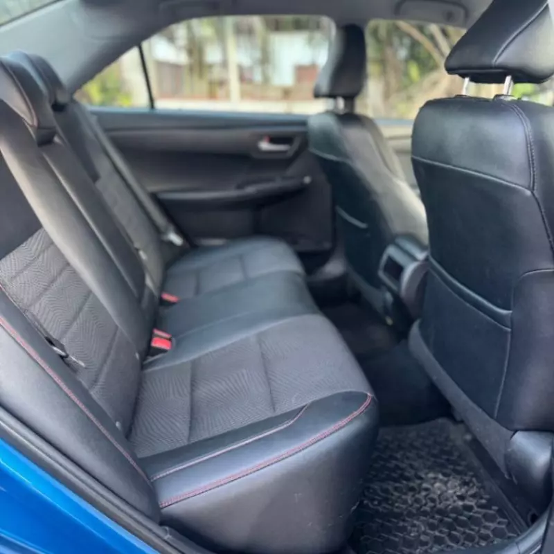 Toyota Camry   - 2016