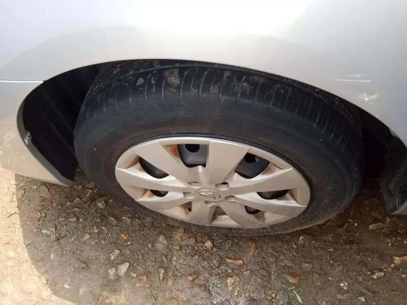 Toyota Premio    - 2012