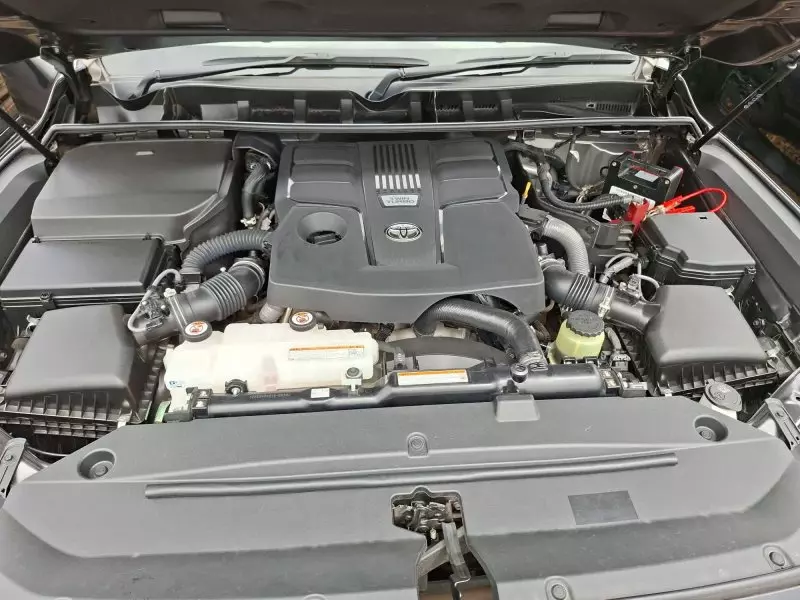 TOYOTA LANDCRUISER GR-S   - 2022