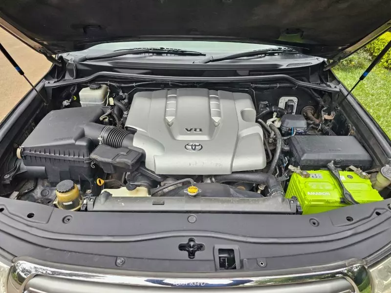 Toyota Land Cruiser   - 2008
