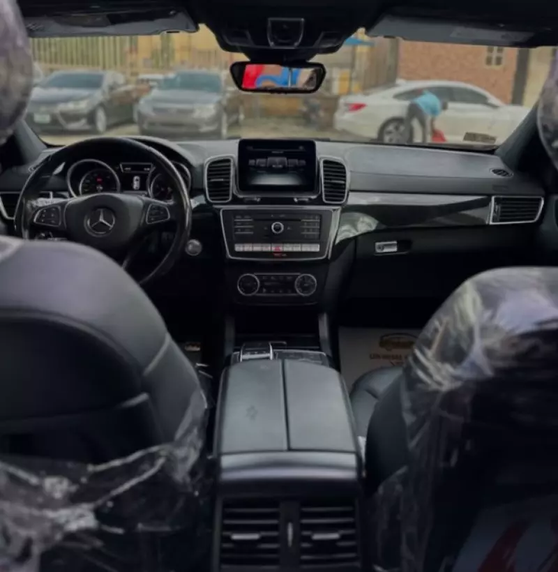 Hyundai Grandeur   - 2020