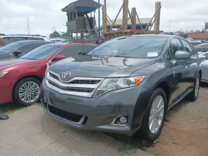Toyota Venza   - 2010