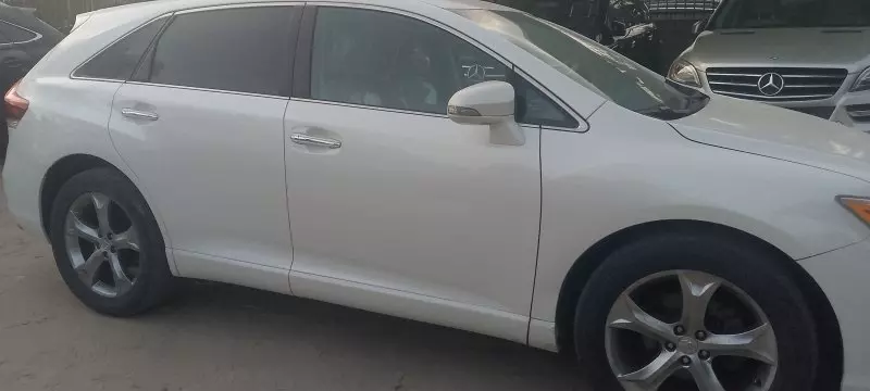 Toyota Venza   - 2013