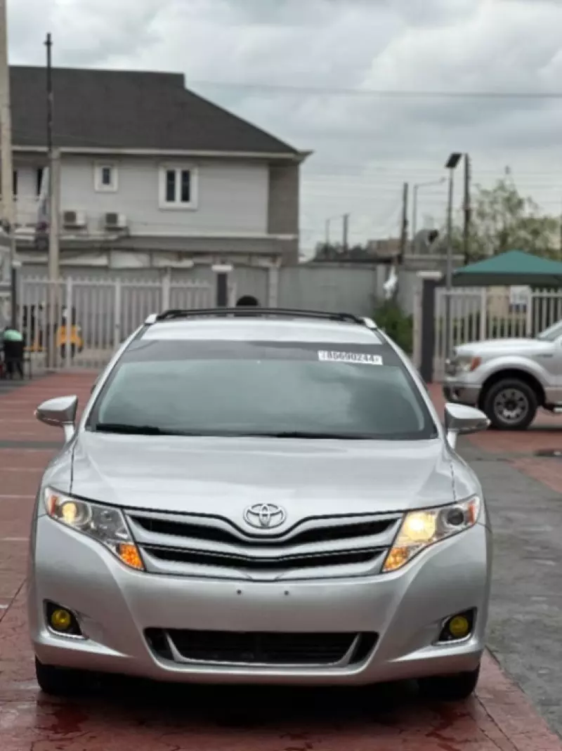 Toyota Venza   - 2013