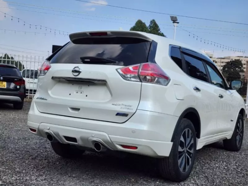 Nissan X-Trail   - 2018