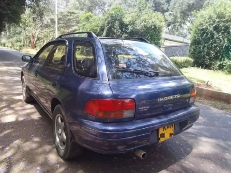 Subaru Impreza   -