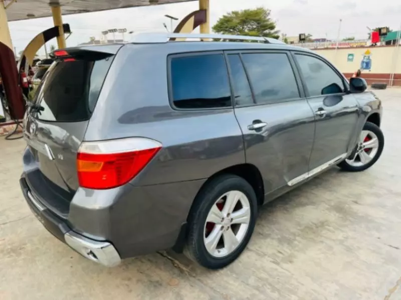 Toyota Highlander   - 2008