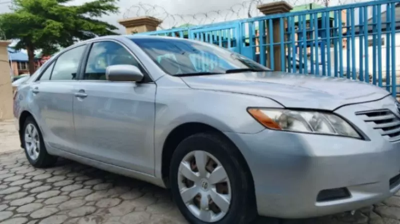 Toyota Camry   - 2007